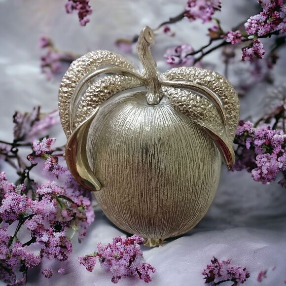 Sarah Coventry Apple Brooch Pendant Adams Delight Vintage 60s Silver Tone MCM.  - Picture 10 of 16
